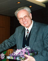 Prof. W. Hartwig Clauen